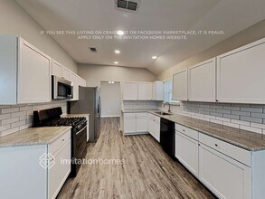 1044 Springhill Dr in Saginaw, TX - Building Photo - Building Photo