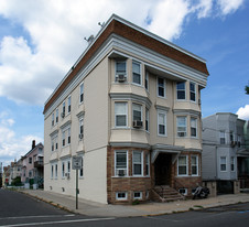 121 Devon St Apartments