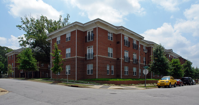 Parkview Manor in Raleigh, NC - Building Photo - Building Photo