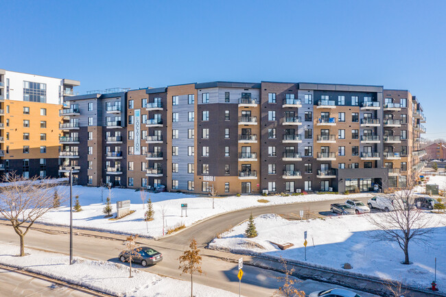 Le Saint-Laurent Apartments