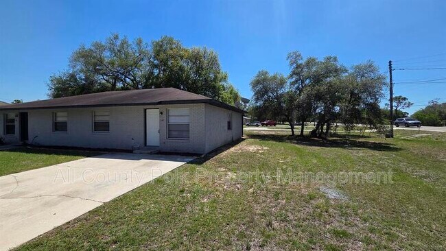 110 Stephenson Ave in Babson Park, FL - Building Photo - Building Photo