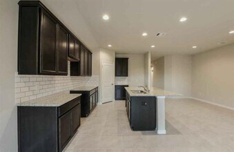 2730 Bergen Bay Ln in Fresno, TX - Foto de edificio - Building Photo