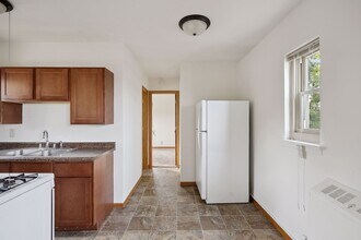 483 W Lynnhurst Ave in St. Paul, MN - Building Photo - Building Photo