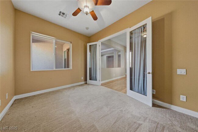 property at 916 Viscanio Pl