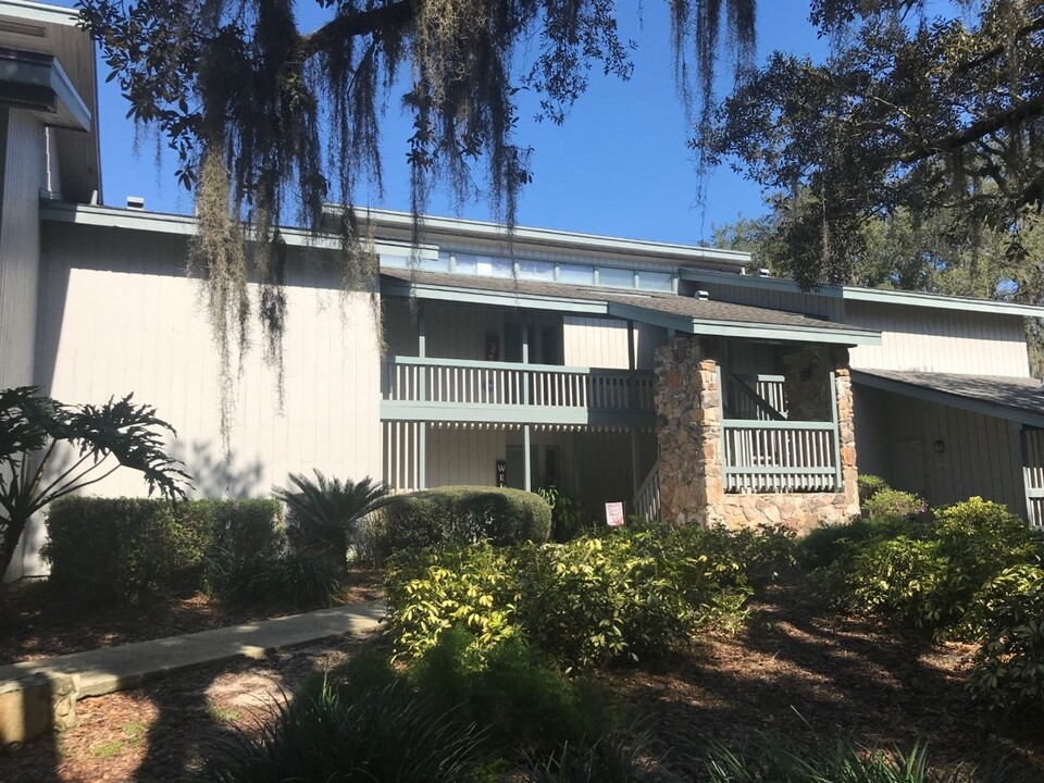 3097 Camelot Dr in Haines City, FL - Foto de edificio