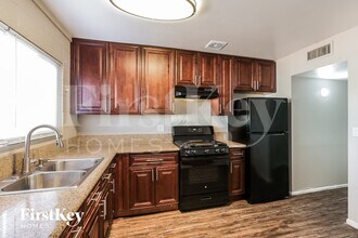 2800 E Webb Ave in North Las Vegas, NV - Building Photo - Building Photo