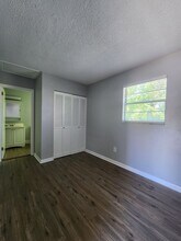 315 Country Club Oval in Daytona Beach, FL - Building Photo - Building Photo