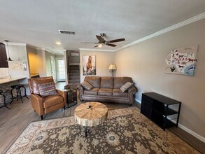 605 Port in Horseshoe Bay, TX - Building Photo - Building Photo