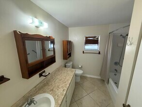 127 Mayfield Rd in Lantana, FL - Building Photo - Building Photo