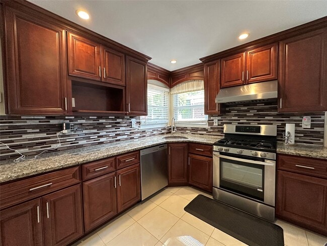 56-36 219th St in Queens, NY - Building Photo - Building Photo