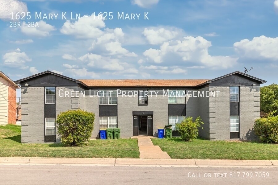 1625 Mary K Ln-Unit -1625 Mary K in White Settlement, TX - Building Photo