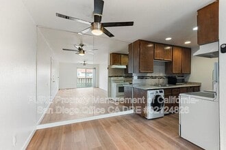 1551 Broadway in Chula Vista, CA - Building Photo - Building Photo