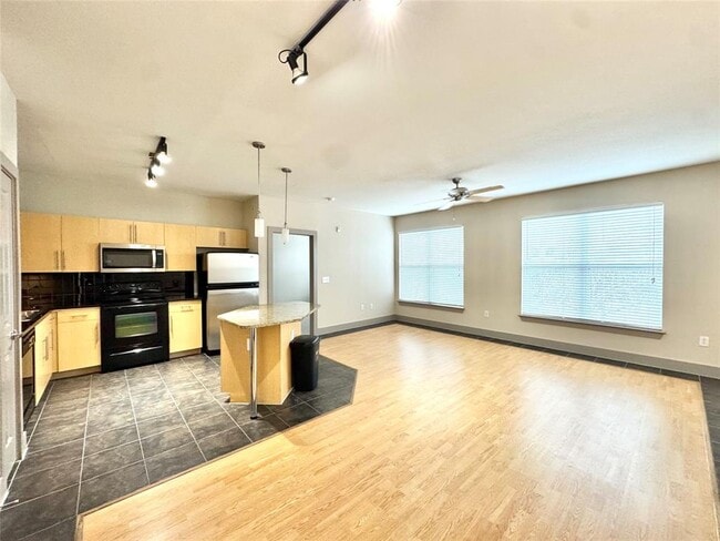 property at 3660 Richmond Ave.