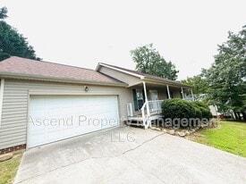 10156 Baker Boy Dr in Ooltewah, TN - Building Photo