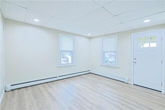 156 Urban Ave in North Providence, RI - Building Photo - Building Photo