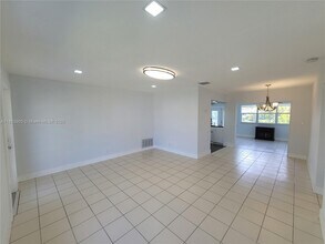 4519 NW 49th Dr in Tamarac, FL - Building Photo - Building Photo