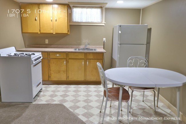 1707 S 10th Ave-Unit -1707-02 in Sioux Falls, SD - Foto de edificio - Building Photo