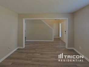 5753 Village Loop in Fairburn, GA - Building Photo - Building Photo