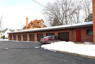 48 E Main St in Girard, OH - Building Photo - Building Photo