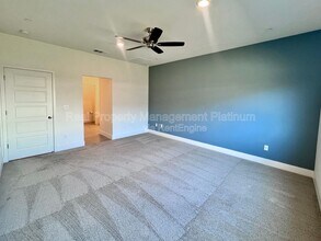 2321 S Purdue Ave in Fresno, CA - Building Photo - Building Photo