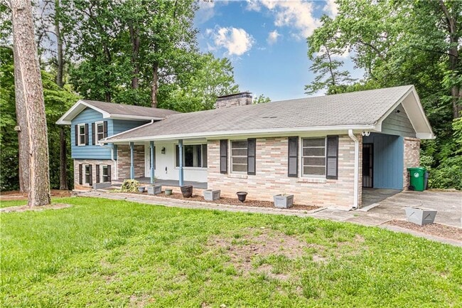 1574 Old Spring House Ln in Dunwoody, GA - Building Photo - Building Photo