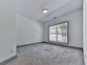 419 Stovall Pl in Woodstock, GA - Foto de edificio - Building Photo