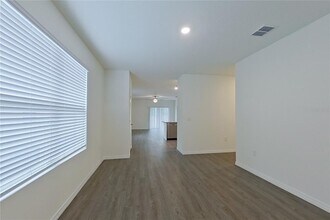 32153 Katelin Cir in Leesburg, FL - Building Photo - Building Photo