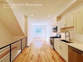 1445 S 32nd St in Philadelphia, PA - Building Photo - Building Photo