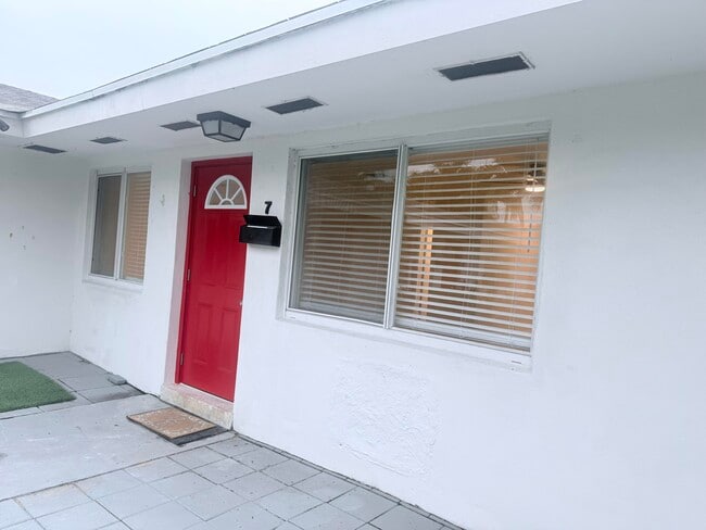 property at 626 Prosperity Farms Rd