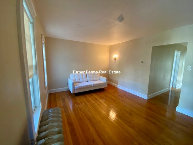 89 Hillsdale Rd, Unit 1