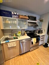 691 Massachusetts Ave, Unit 405 in Boston, MA - Foto de edificio - Building Photo