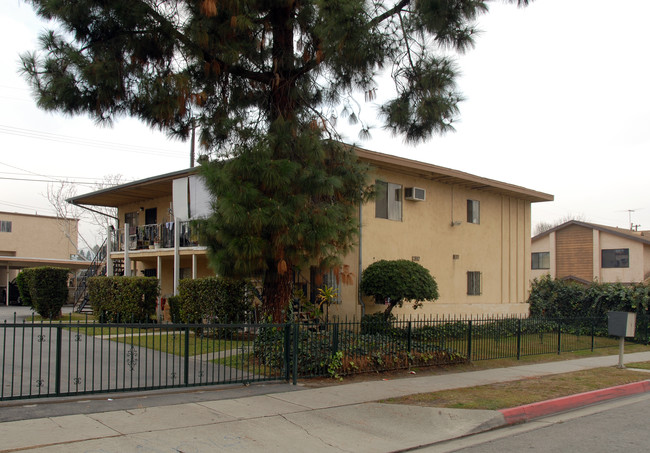 1947-1953 Sierra Leone Ave in La Puente, CA - Building Photo - Building Photo