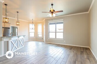 546 W Pine Rose Ct Way in Mustang, OK - Foto de edificio - Building Photo