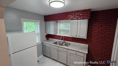 7020 Ellen Ave in Cincinnati, OH - Building Photo - Building Photo