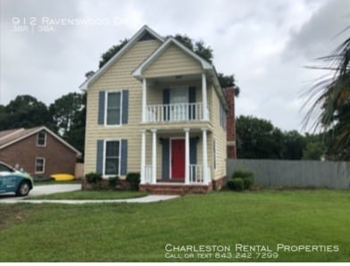 property at 912 Ravenswood Dr