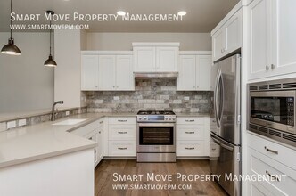 3246 E Front Runner Ln in Boise, ID - Building Photo - Building Photo