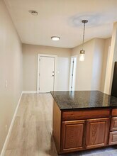 2020 Park in Hartford, CT - Foto de edificio - Building Photo