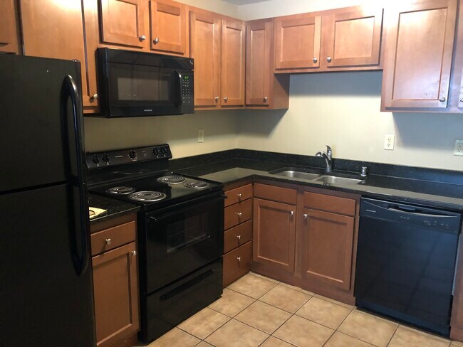 1310 6th Ave S in St. Cloud, MN - Building Photo - Building Photo