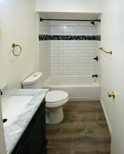 10402 Boulder Ct in Ventura, CA - Building Photo - Building Photo