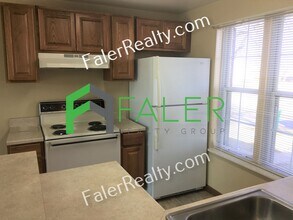 2151 Chapel Dr in Fairborn, OH - Building Photo - Building Photo