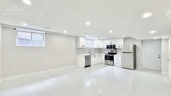 923 Guinness Cres in Ottawa, ON - Building Photo