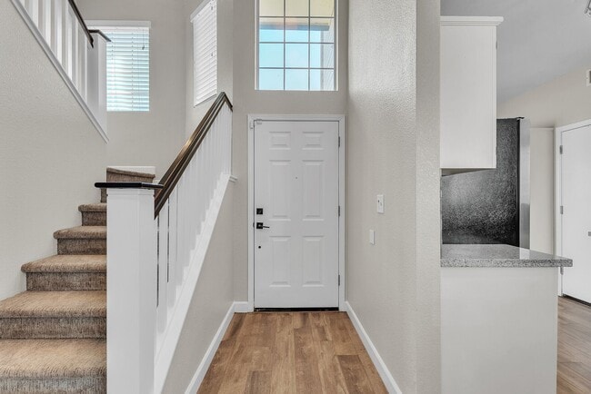 9534 Sunlight Ln in Elk Grove, CA - Building Photo - Building Photo