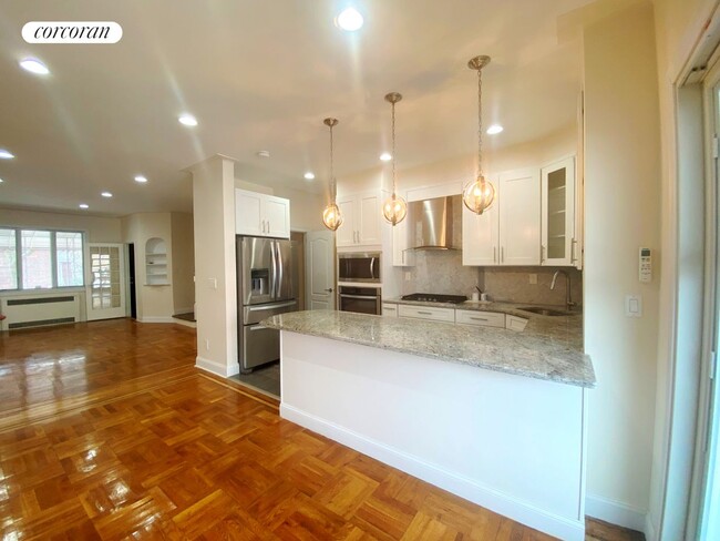 property at 2103 Kimball St