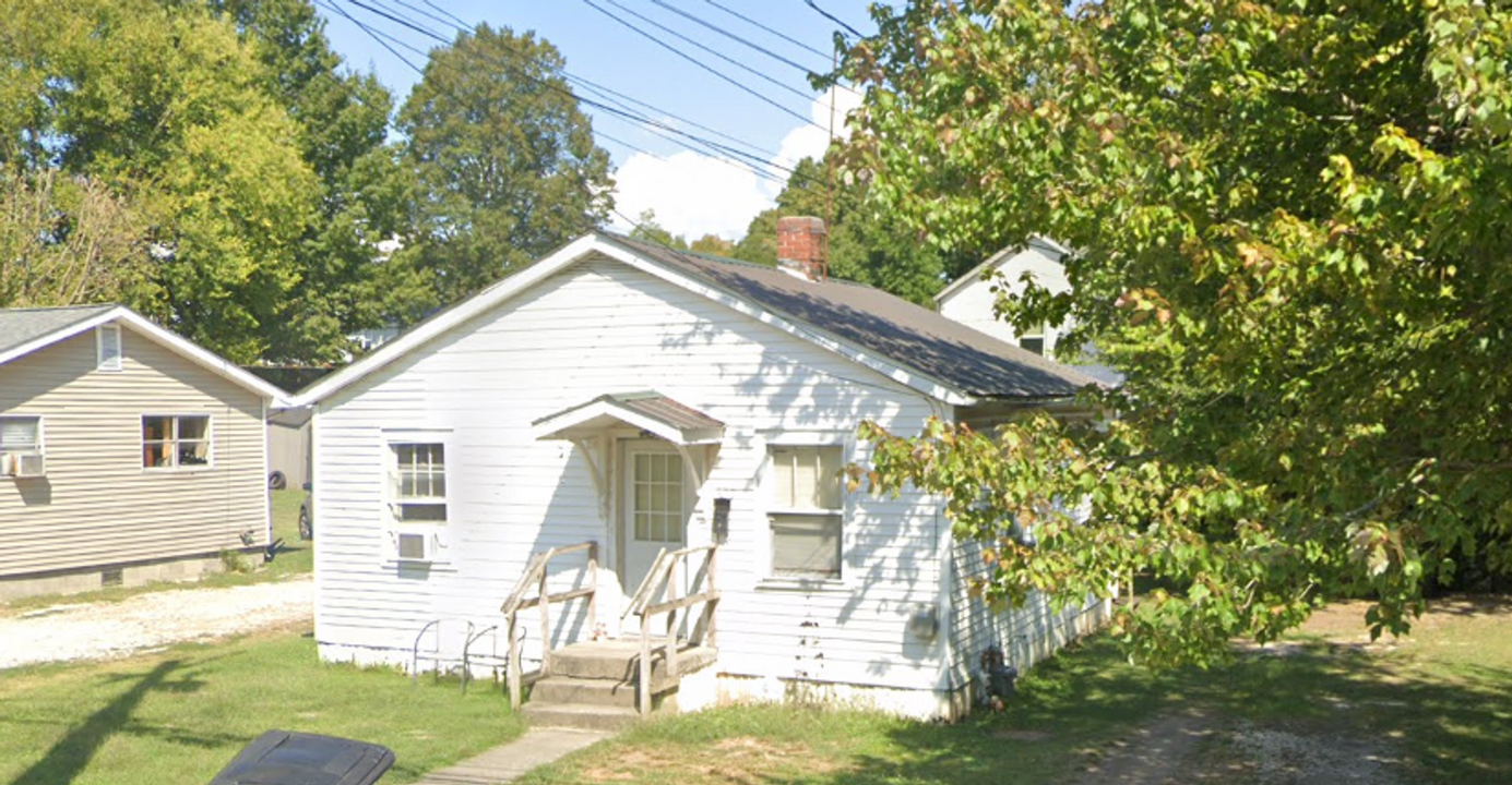 329 Helm St in Elizabethtown, KY - Building Photo