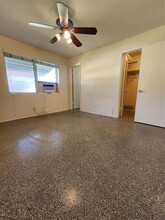 2707 NE 32nd St in Fort Lauderdale, FL - Building Photo - Building Photo