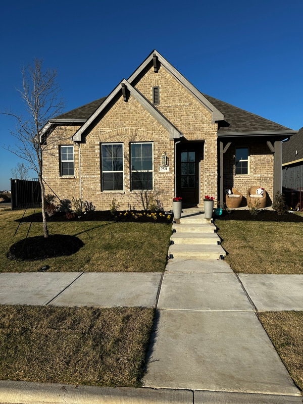 property at 7521 Camas Ave
