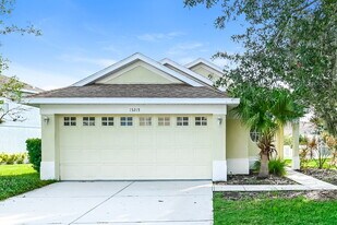 15215 Searobbin Dr in Lakewood Ranch, FL - Building Photo
