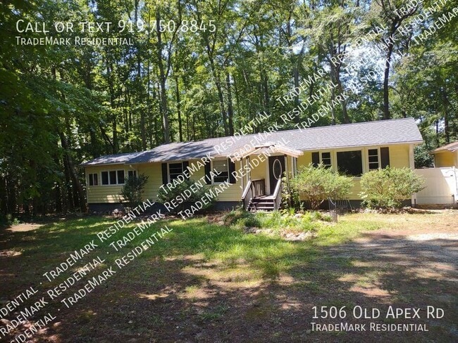 1506 Old Apex Rd in Cary, NC - Building Photo - Building Photo