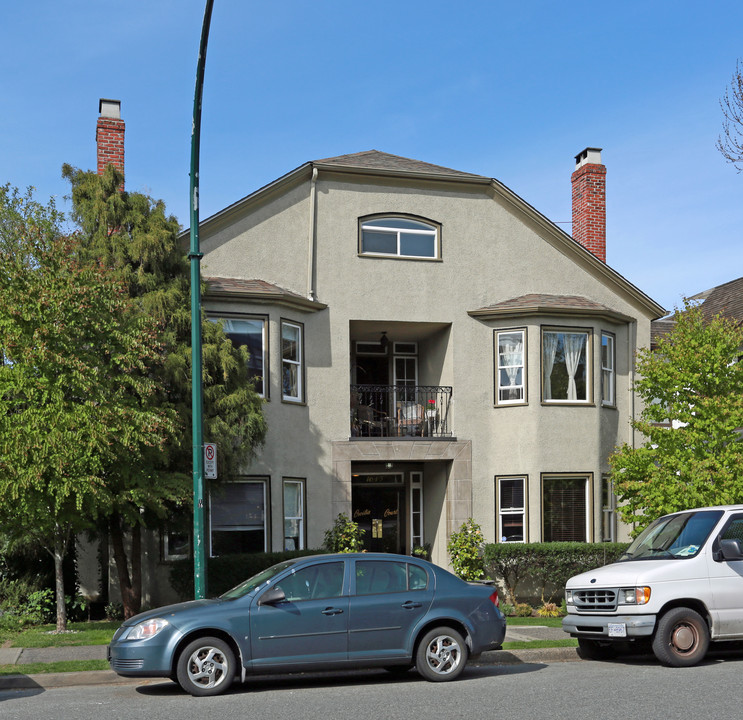 Cecilia Court in Vancouver, BC - Building Photo