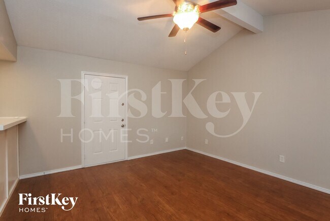 1546 Willowbrook St in Lancaster, TX - Building Photo - Building Photo